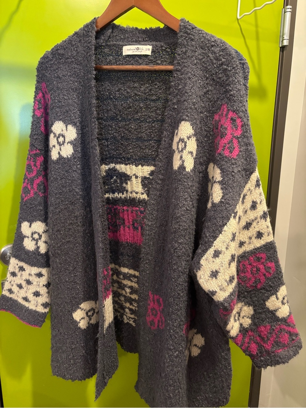 NATURAL LIFE Dark Gray Open-Front Cardigan with Cream & Magenta Floral Motifs